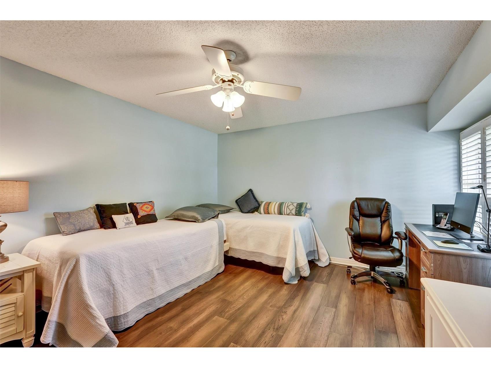 6120 Wilshire Circle #6 Sarasota FL 34238 - Mirror Lake A4678904 image34