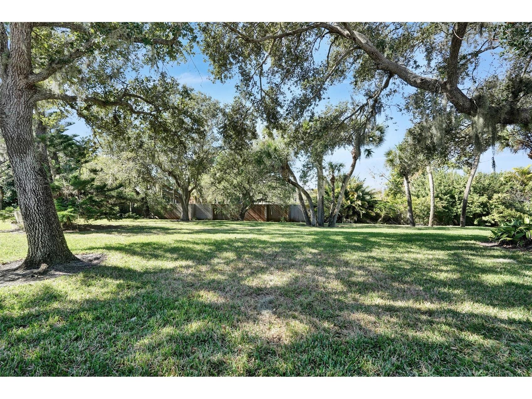 6120 Wilshire Circle #6 Sarasota FL 34238 - Mirror Lake A4678904 image39