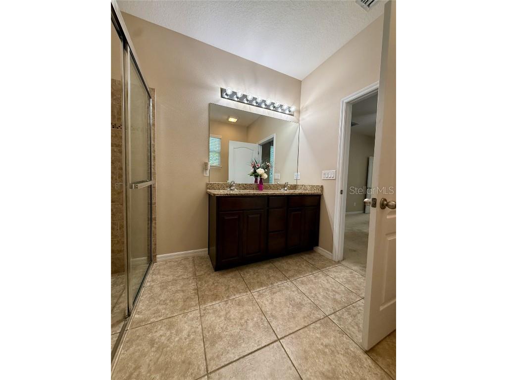 6121 35th Court E Bradenton FL 34203 A4653677 image25