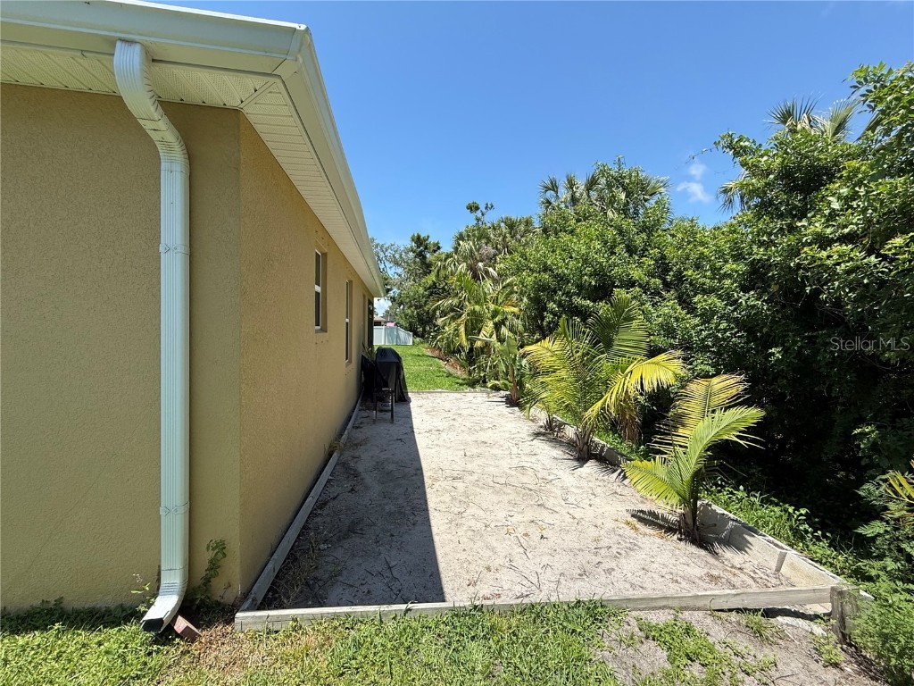 6121 35th Court E Bradenton FL 34203 A4653677 image32