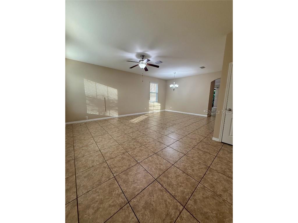 6121 35th Court E Bradenton FL 34203 A4653677 image9