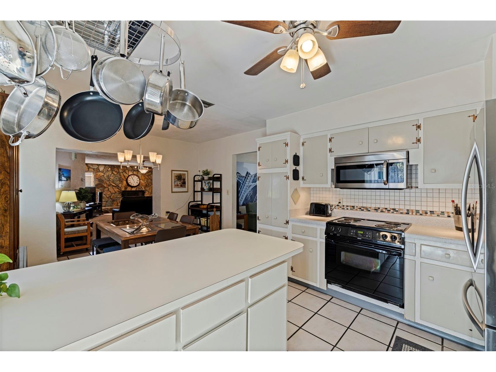 6121 58th Street N Saint Petersburg FL 33709 TB8471440 image12