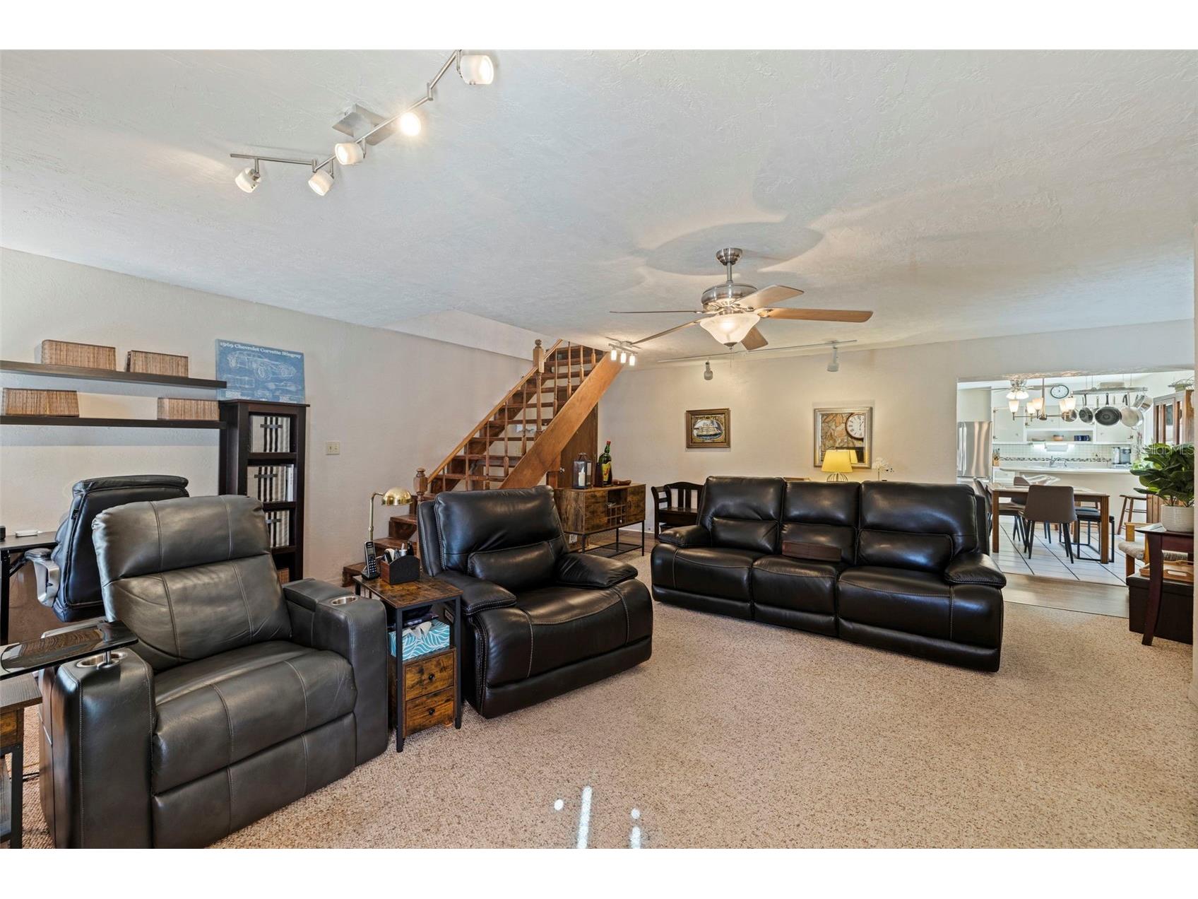 6121 58th Street N Saint Petersburg FL 33709 TB8471440 image18