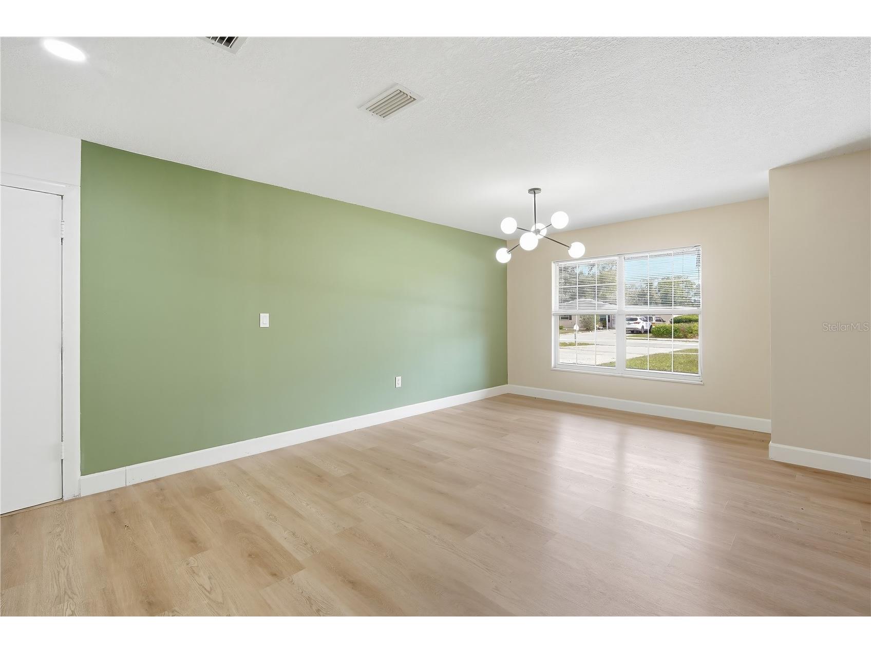 6121 Whiteway Drive Tampa FL 33617 TB8513382 image10