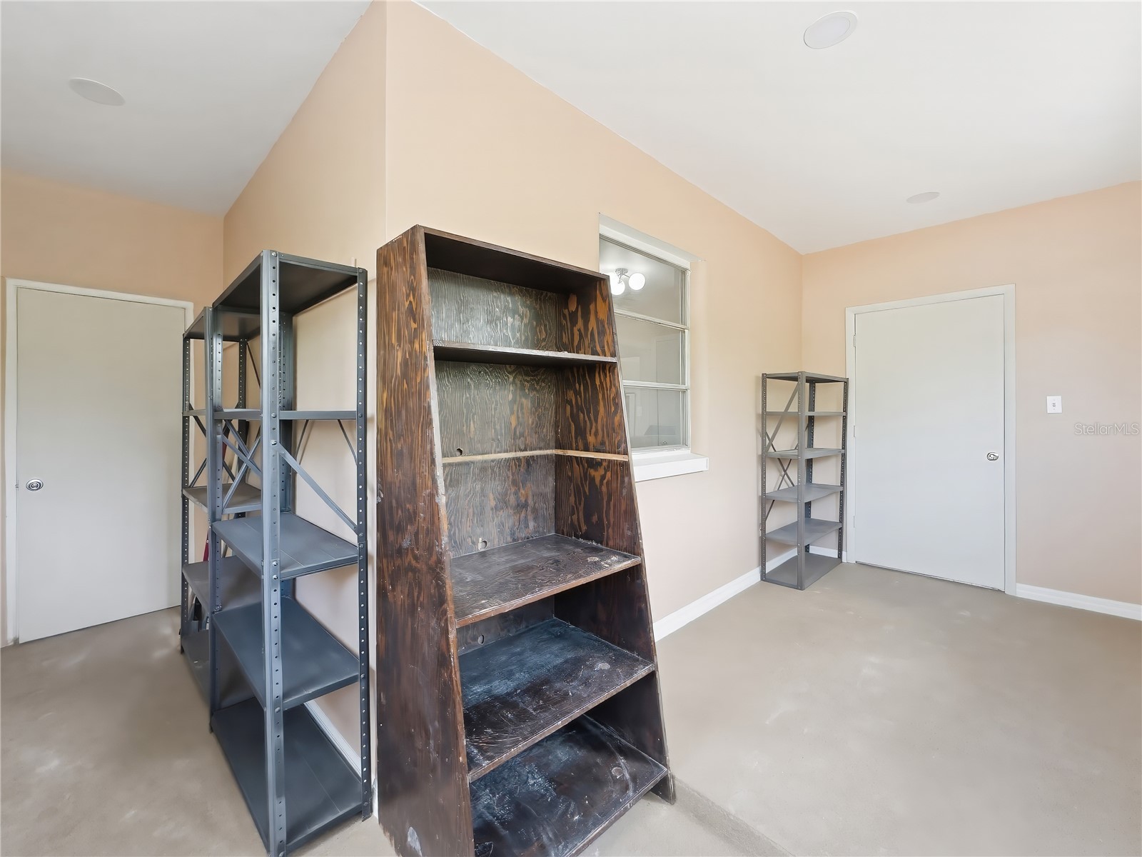 6121 Whiteway Drive Tampa FL 33617 TB8513382 image22