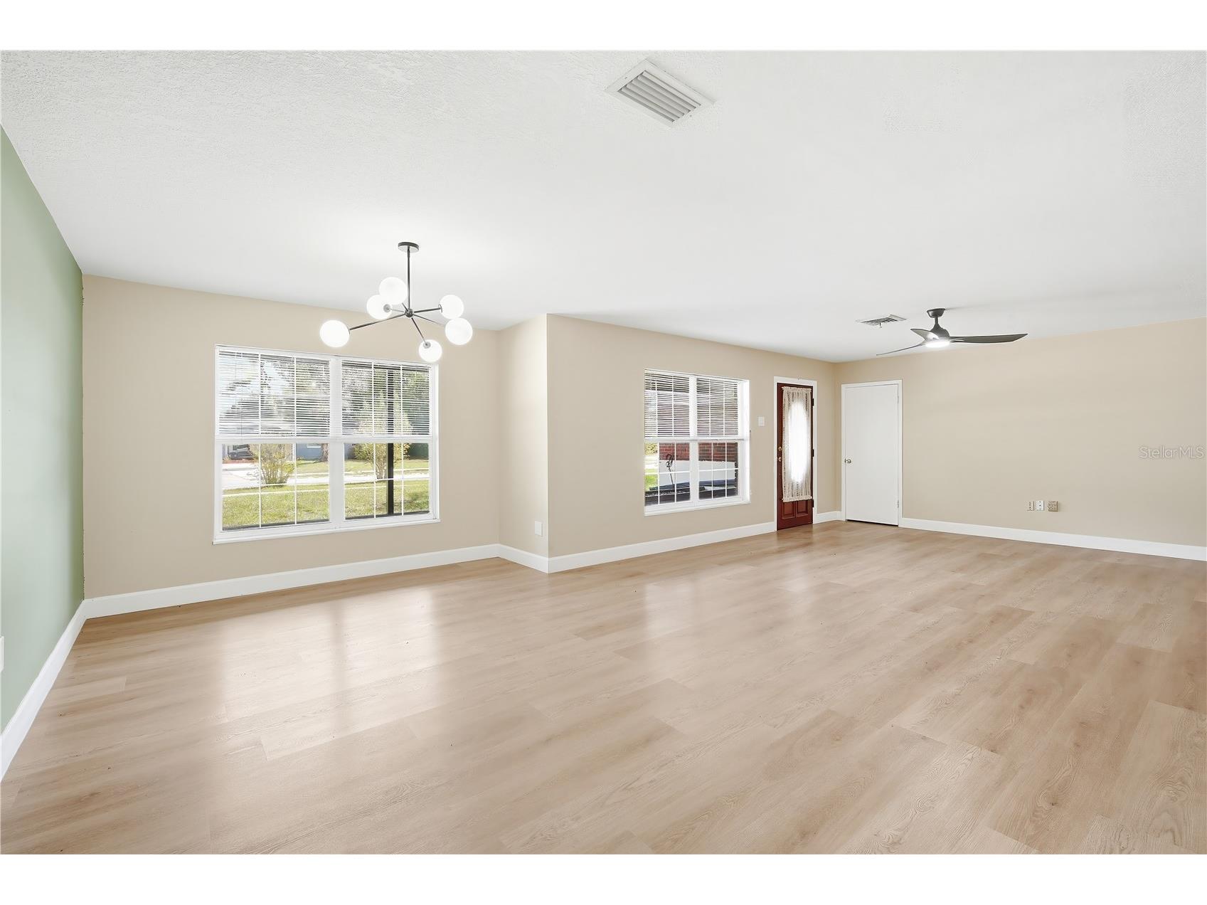 6121 Whiteway Drive Tampa FL 33617 TB8513382 image5