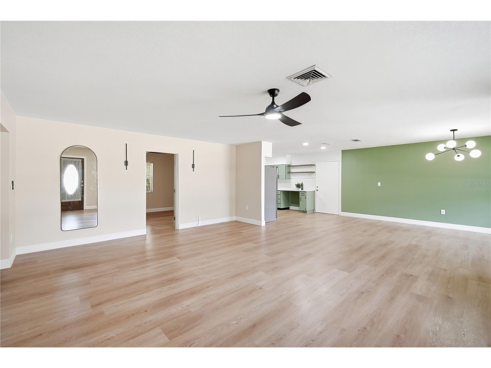 6121 Whiteway Drive Tampa FL 33617 TB8513382 image9