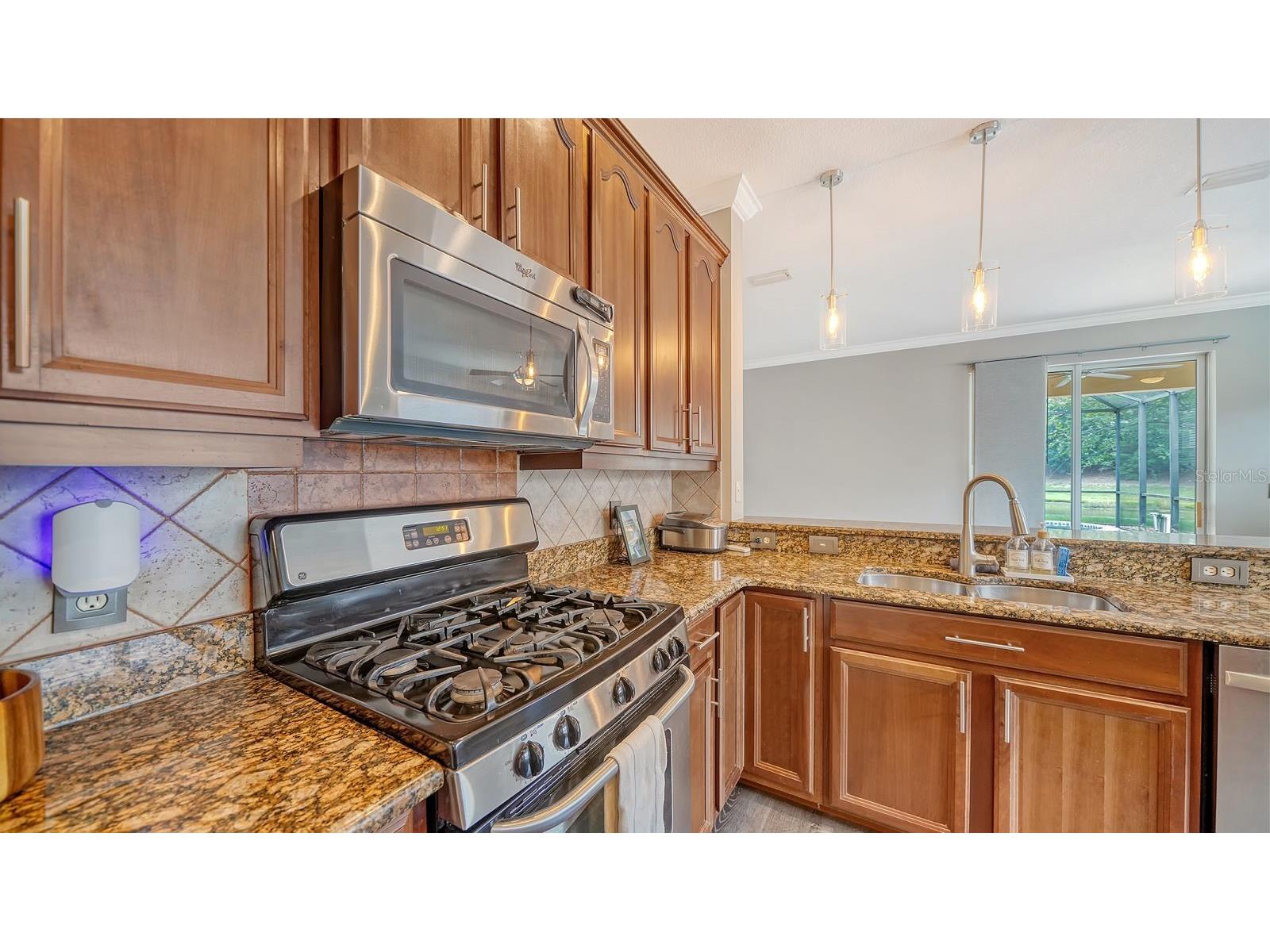 6122 Blue Runner Court Lakewood Ranch FL 34202 - LAKE UIGLEIN A4686699 image12