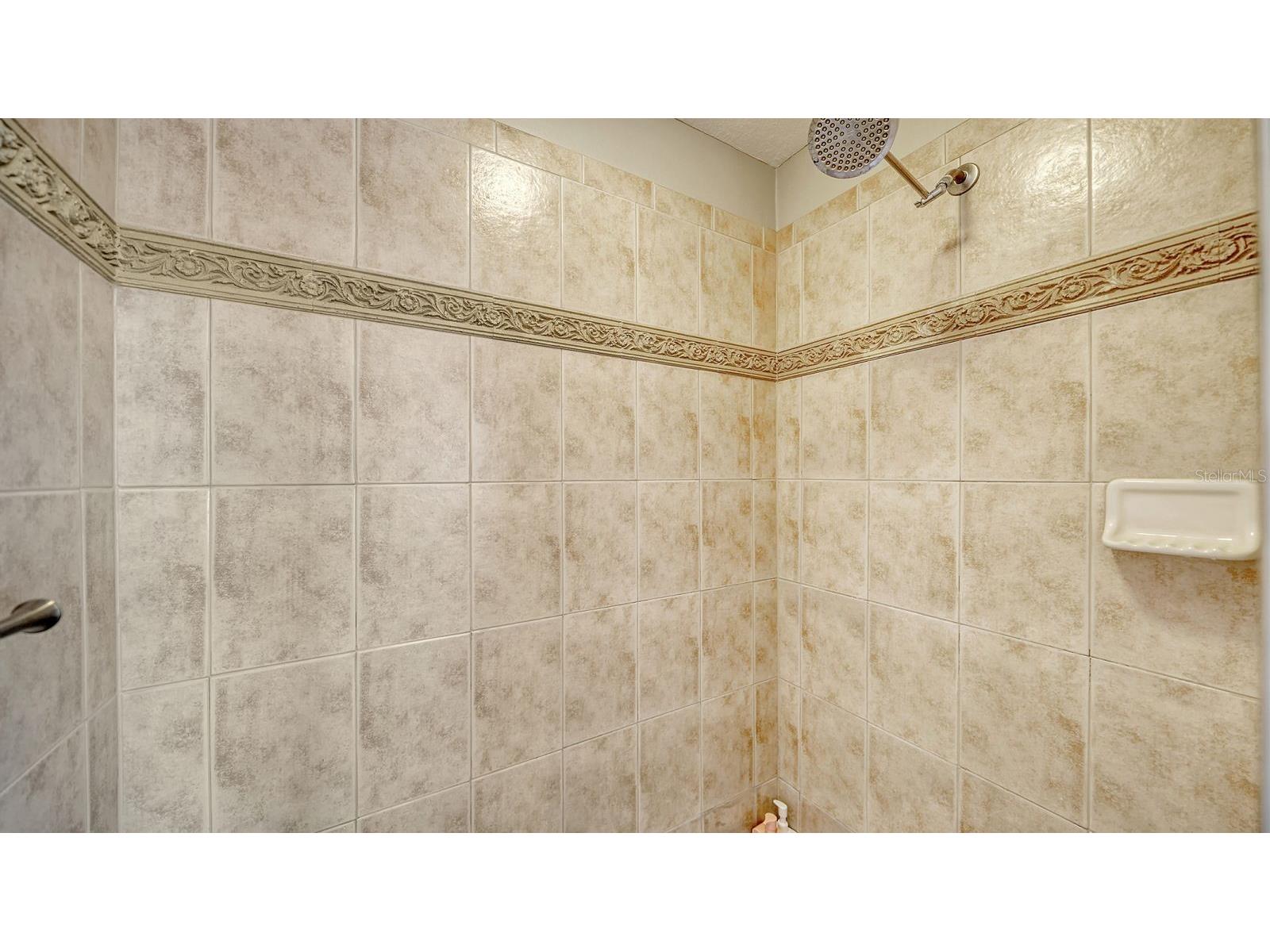 6122 Blue Runner Court Lakewood Ranch FL 34202 - LAKE UIGLEIN A4686699 image23