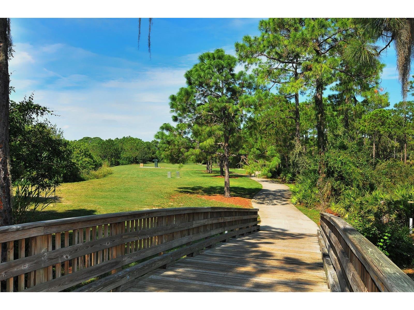 6122 Blue Runner Court Lakewood Ranch FL 34202 - LAKE UIGLEIN A4686699 image52