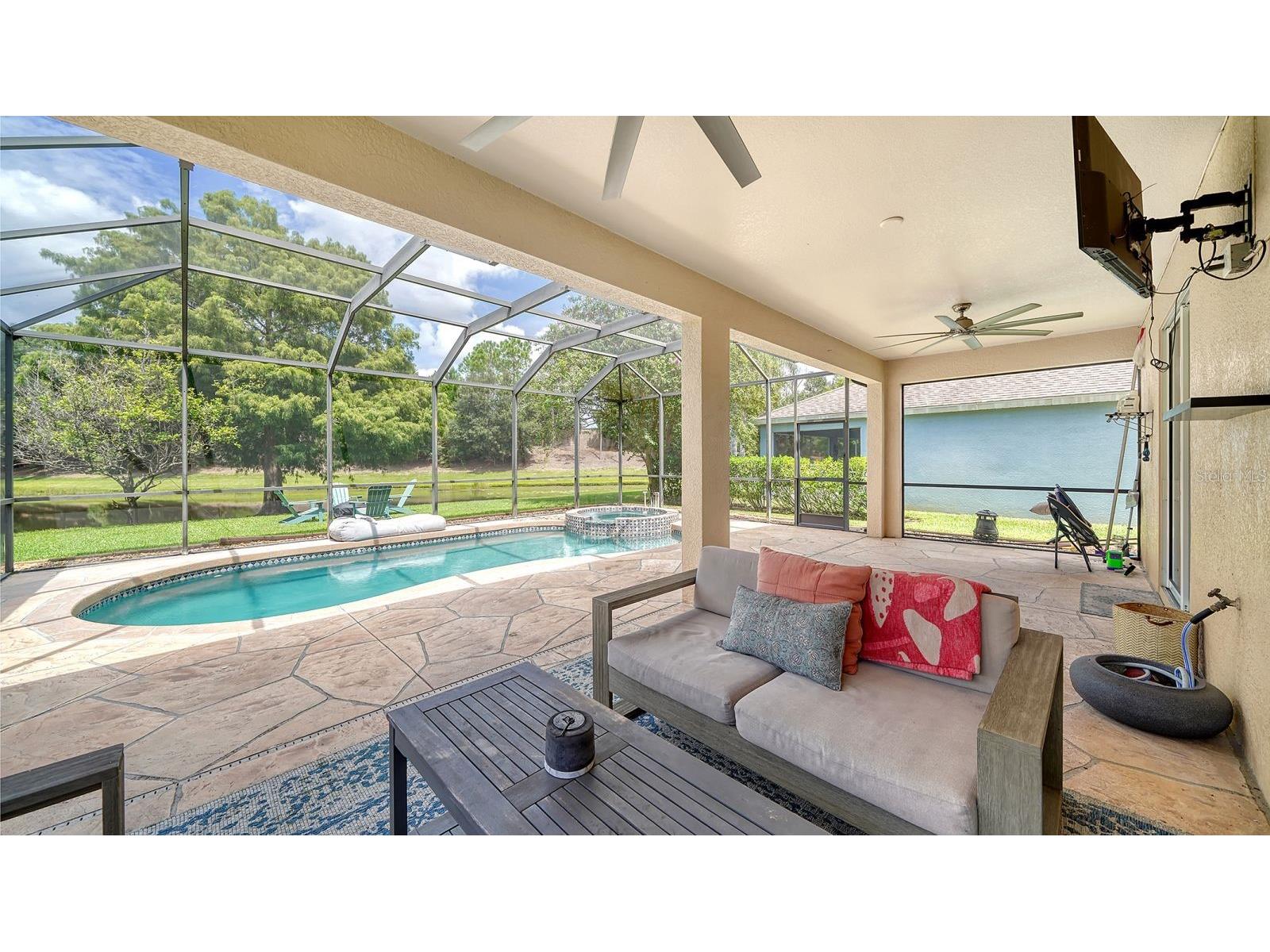 6122 Blue Runner Court Lakewood Ranch FL 34202 - LAKE UIGLEIN A4686699 image6