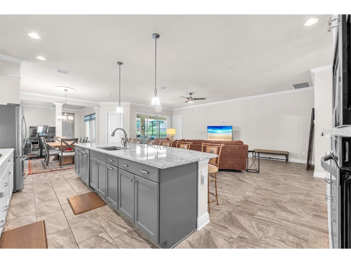 6122 Watercolor Dr Lithia FL 33547 TB8413172 image28