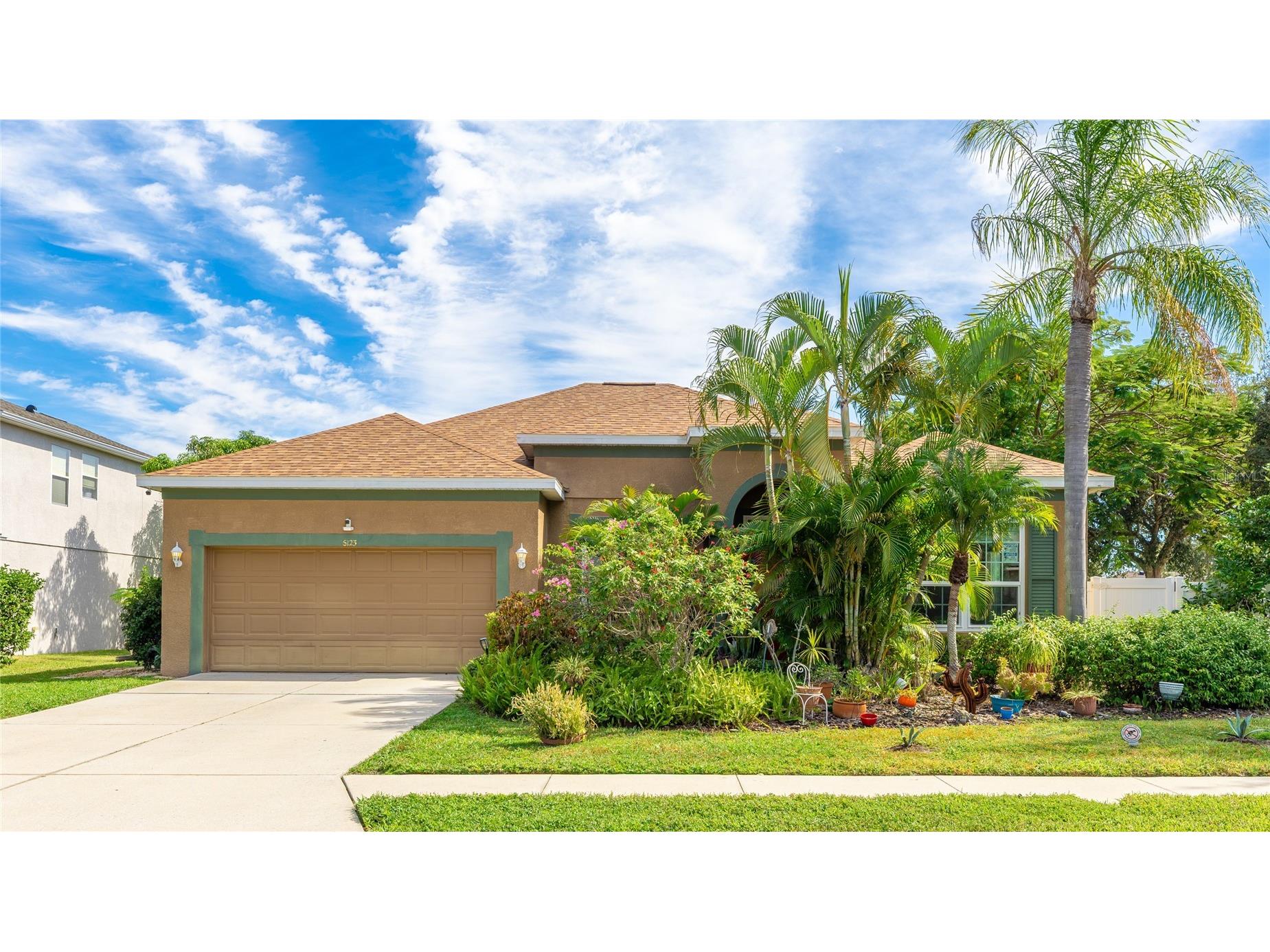 6123 39th Court E Bradenton FL 34203 A4668504 image1