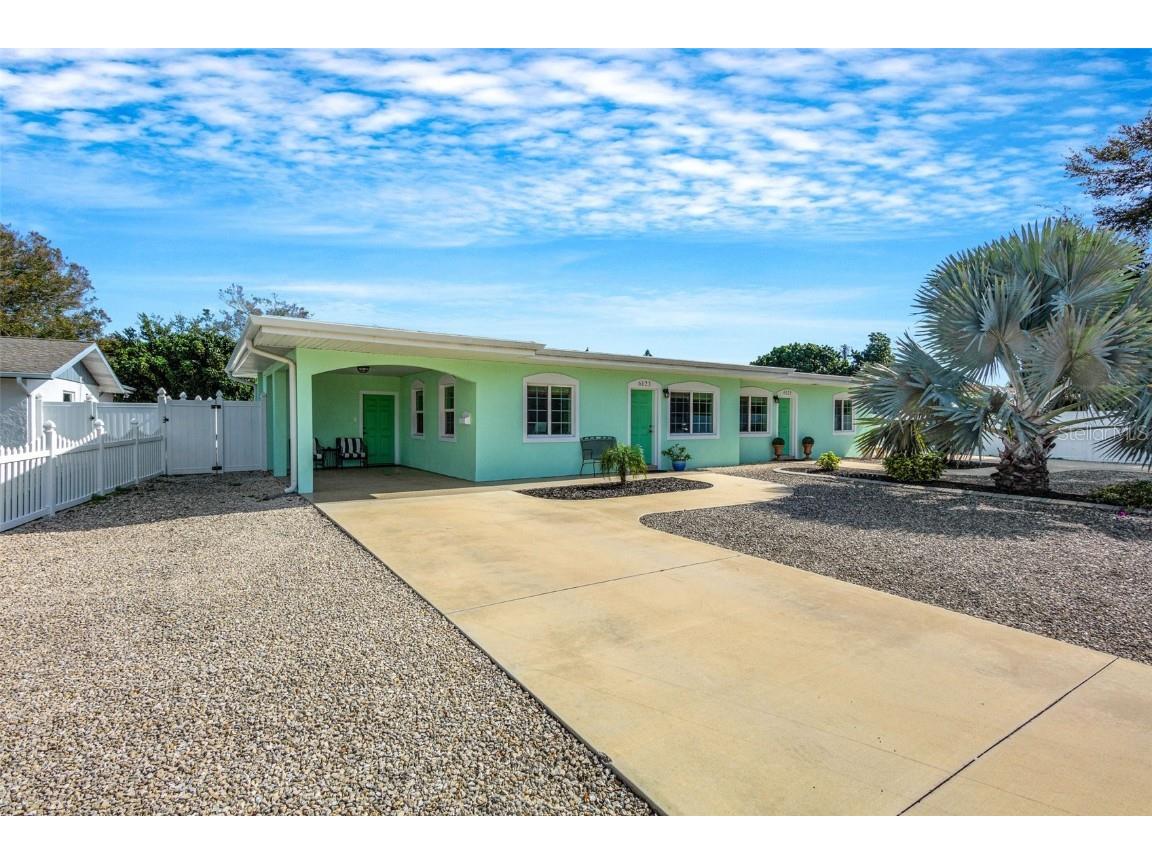 6123 Hollywood Boulevard Sarasota FL 34231 A4595589 image1