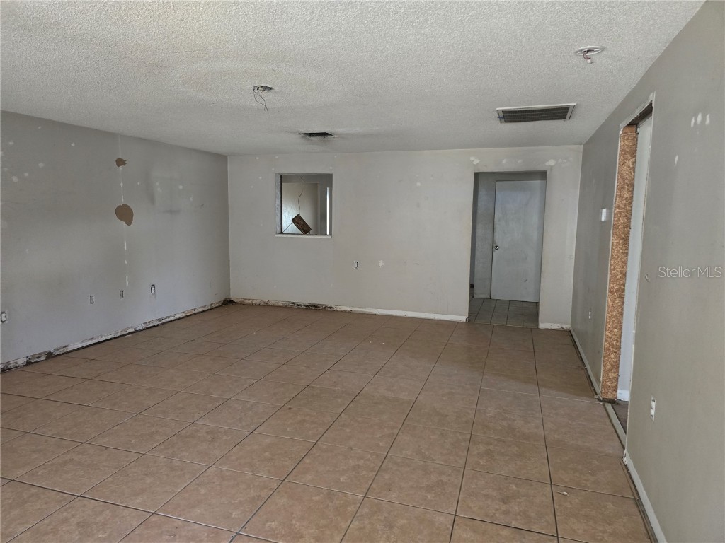 6124 11th Street Zephyrhills FL 33542 TB8414572 image5