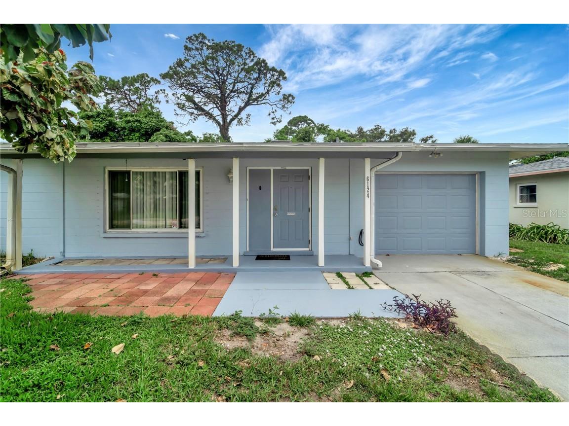 6124 Dartmouth Drive Bradenton FL 34207 A4658454 image1