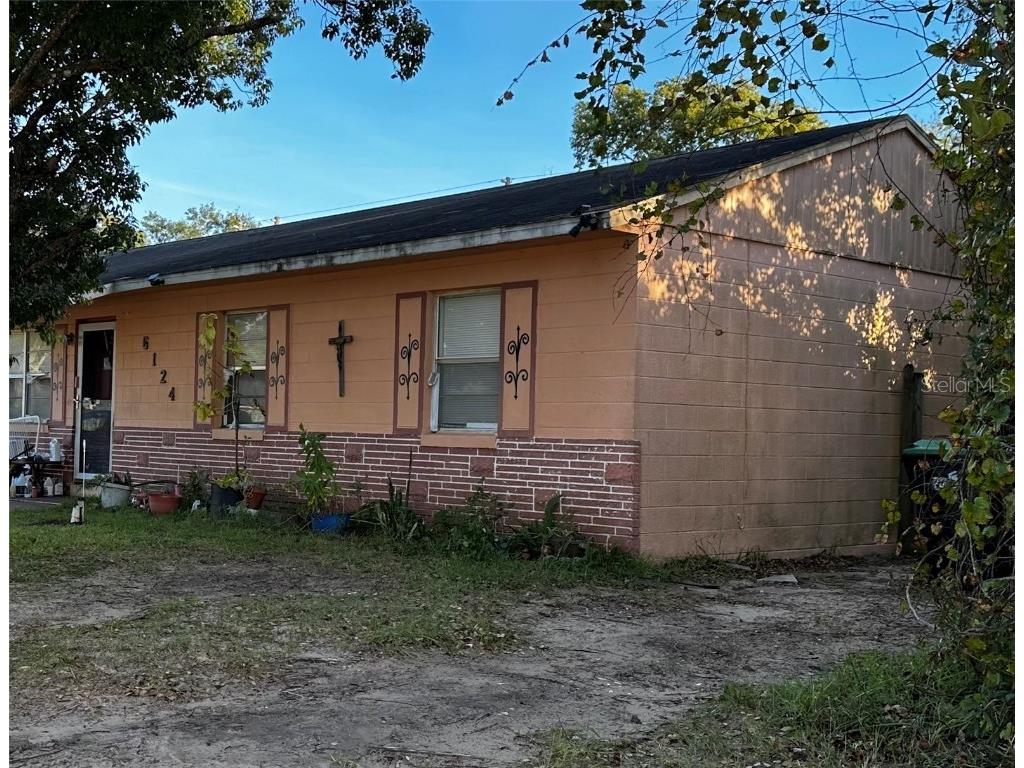 6124 Fox Hunt Trail Orlando FL 32808 O6250819 image1