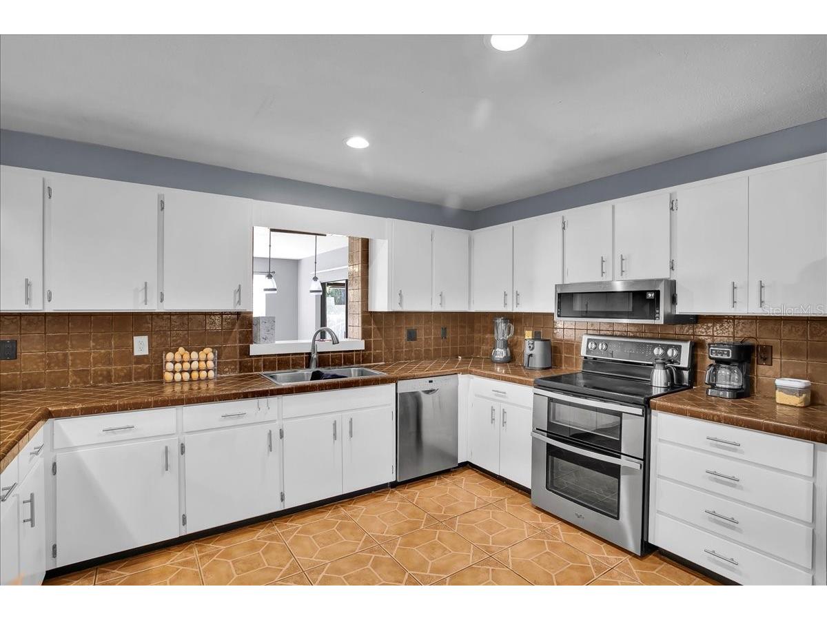 6124 Lynn Road Tampa FL 33625 S5141982 image45