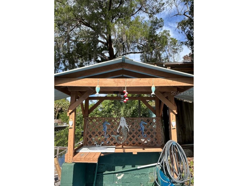 6125 Beacon Point Drive Weeki Wachee FL 34607 TB8416737 image4