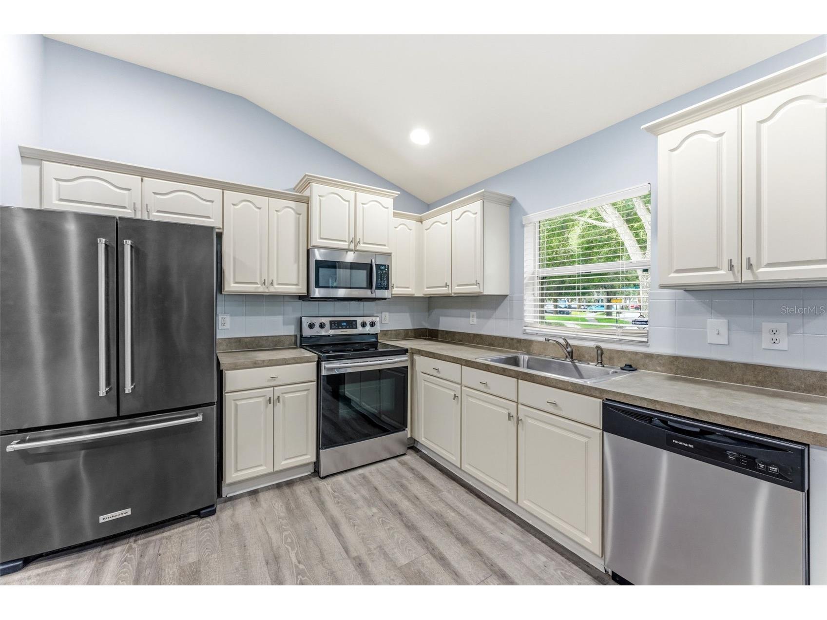 6125 Gannetwood Place Lithia FL 33547 TB8514698 image12