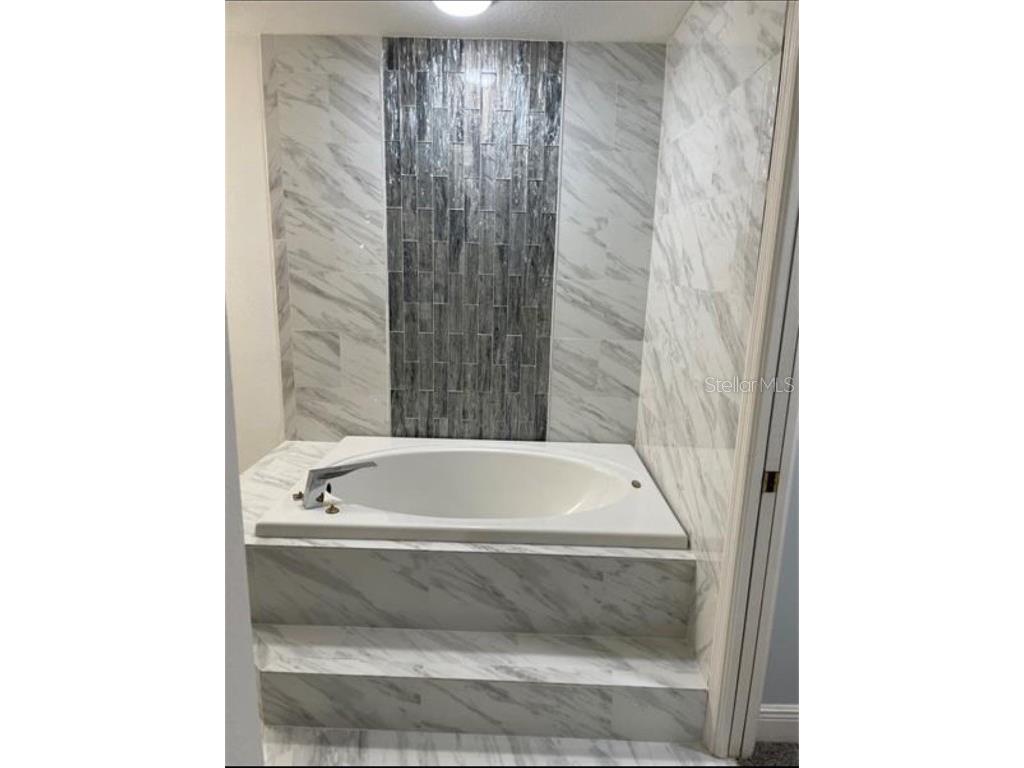 6125 Mariner Boulevard Spring Hill FL 34609 TB8440170 image11