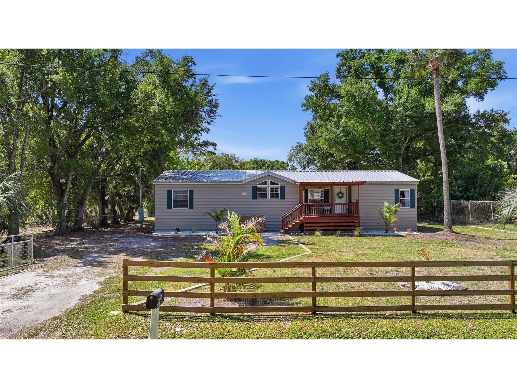 6125 Shirley Avenue Gibsonton FL 33534 A4689217 image1