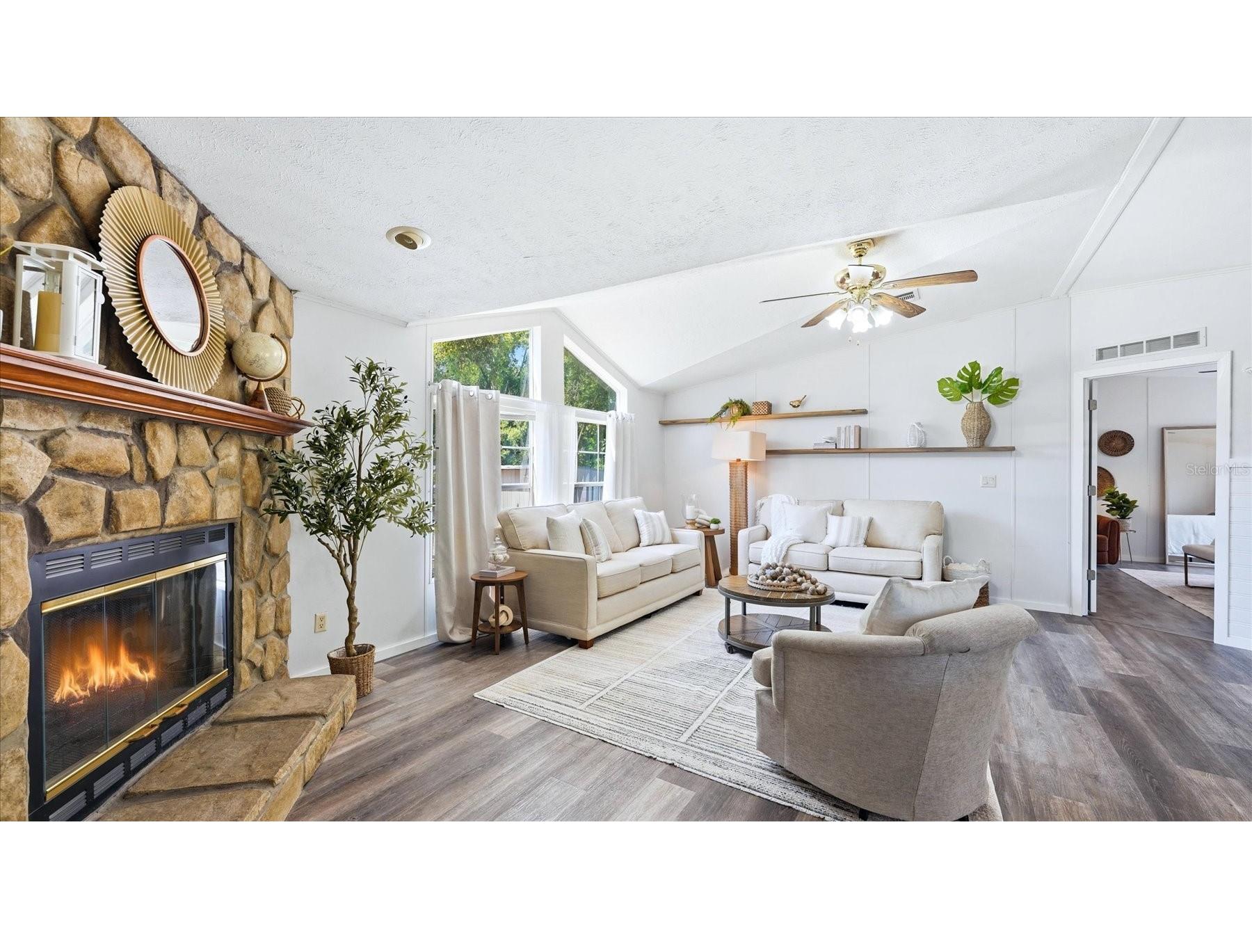 6125 Shirley Avenue Gibsonton FL 33534 A4689217 image10