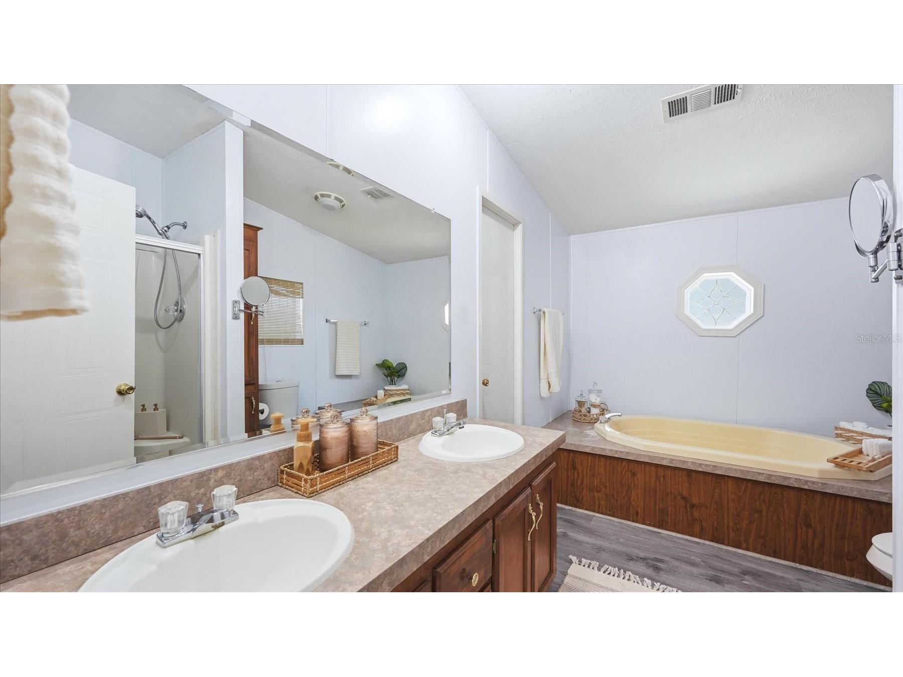 6125 Shirley Avenue Gibsonton FL 33534 A4689217 image25