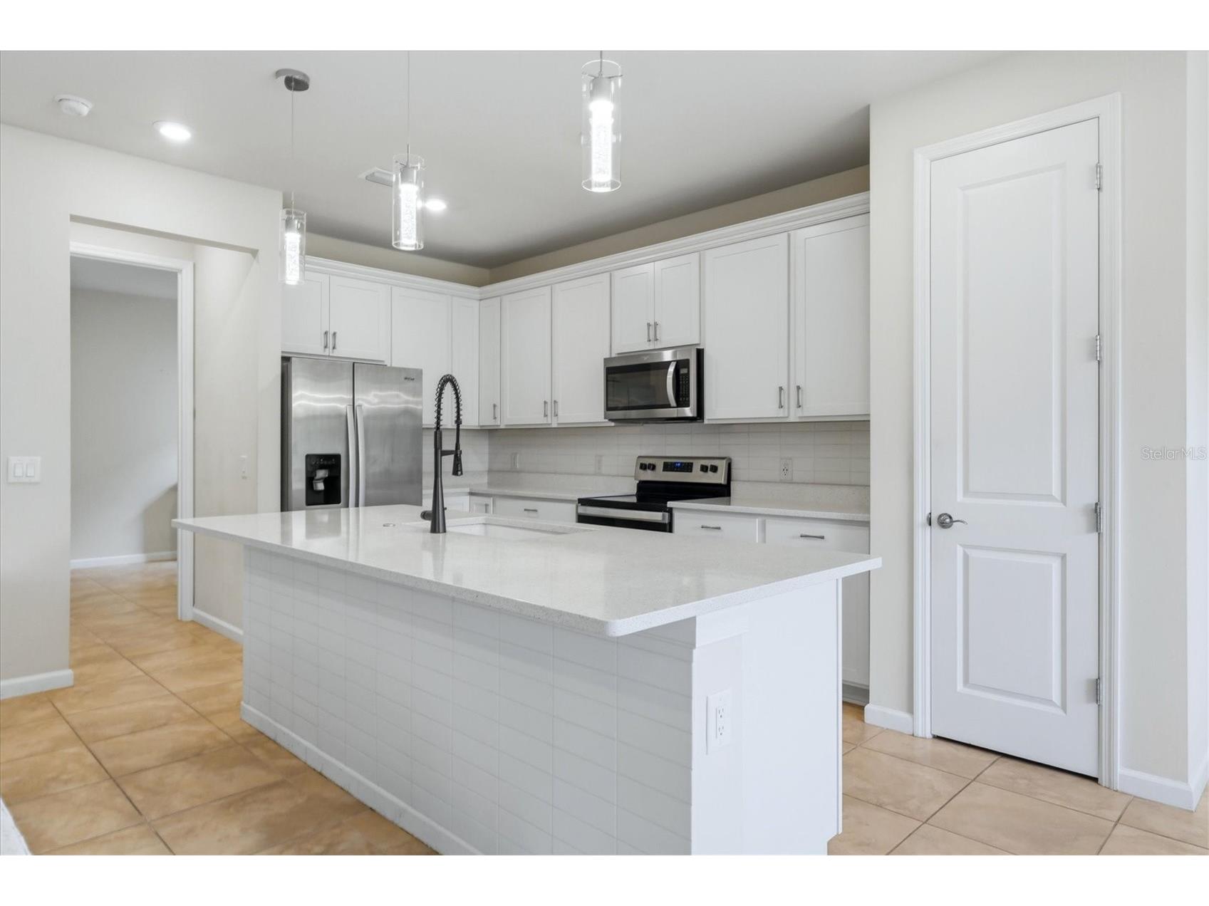 6126 Bluestar Court Lakewood Ranch FL 34211 A4691898 image8