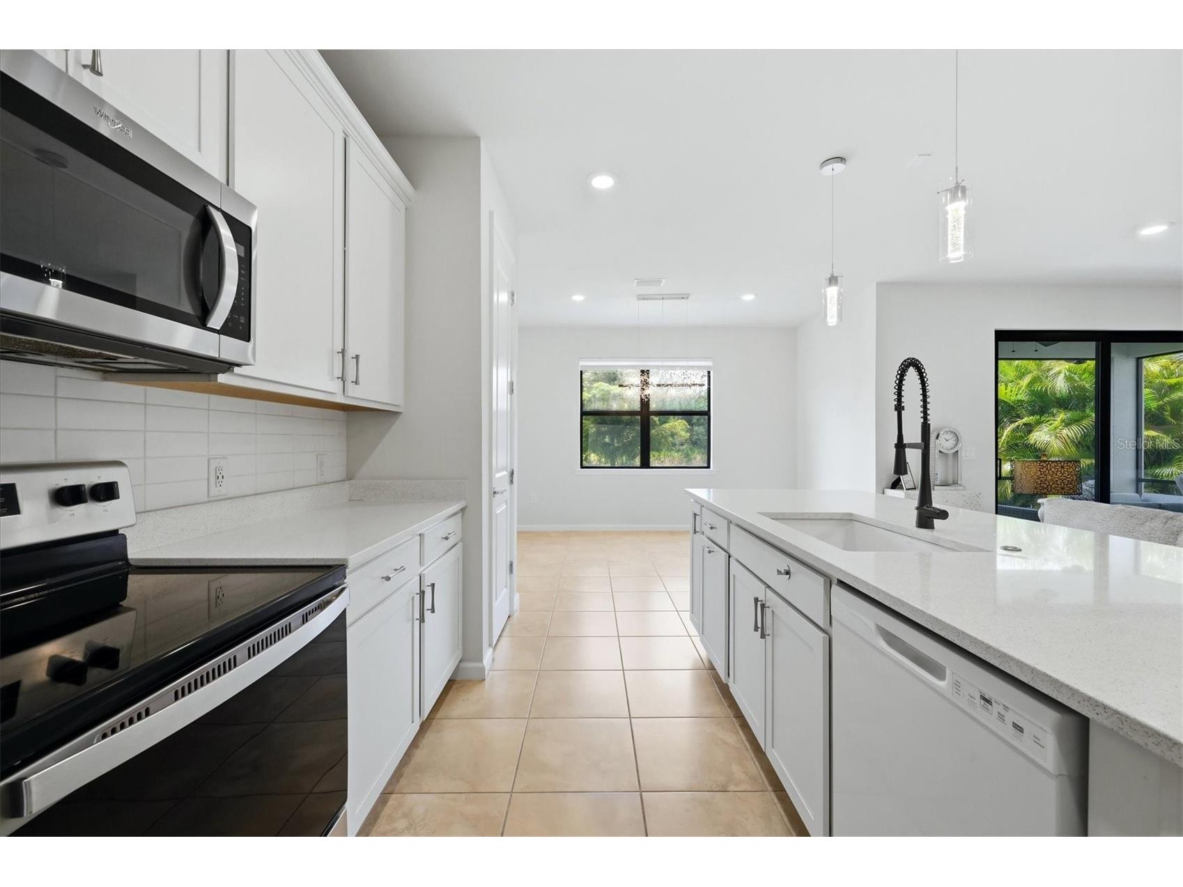 6126 Bluestar Court Lakewood Ranch FL 34211 A4691898 image9