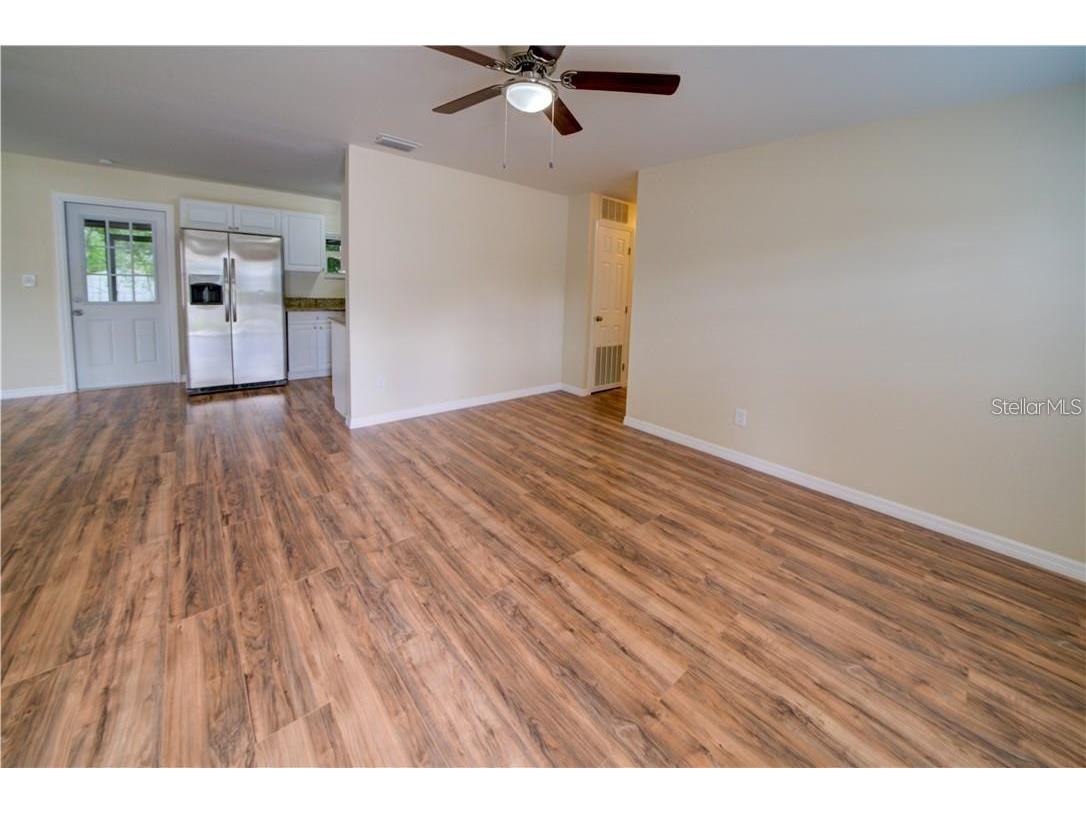 6126 Whiteway Drive Temple Terrace FL 33617 TB8449629 image2