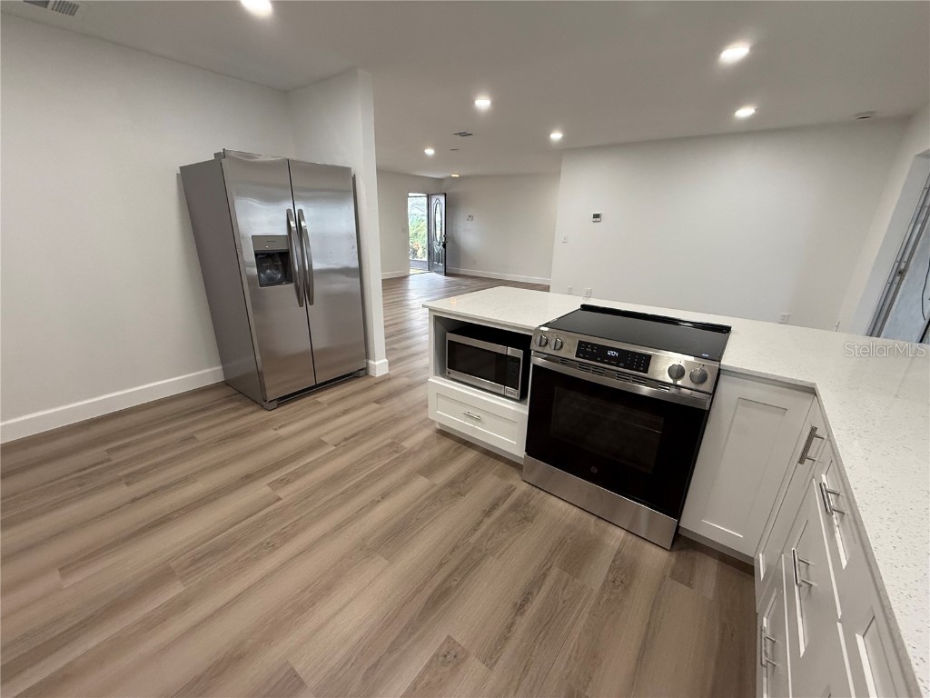 6127 18th Street Zephyrhills FL 33542 TB8444132 image11