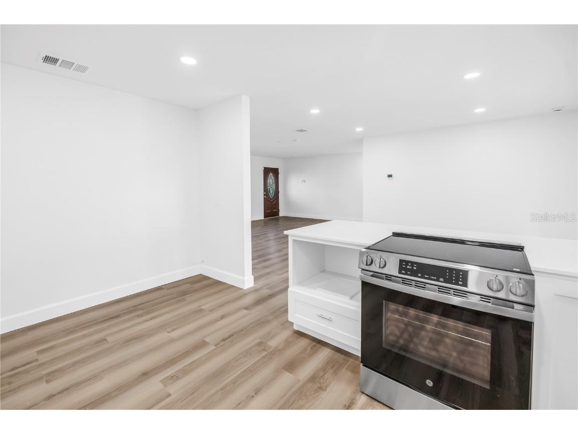 6127 18th Street Zephyrhills FL 33542 TB8444132 image16