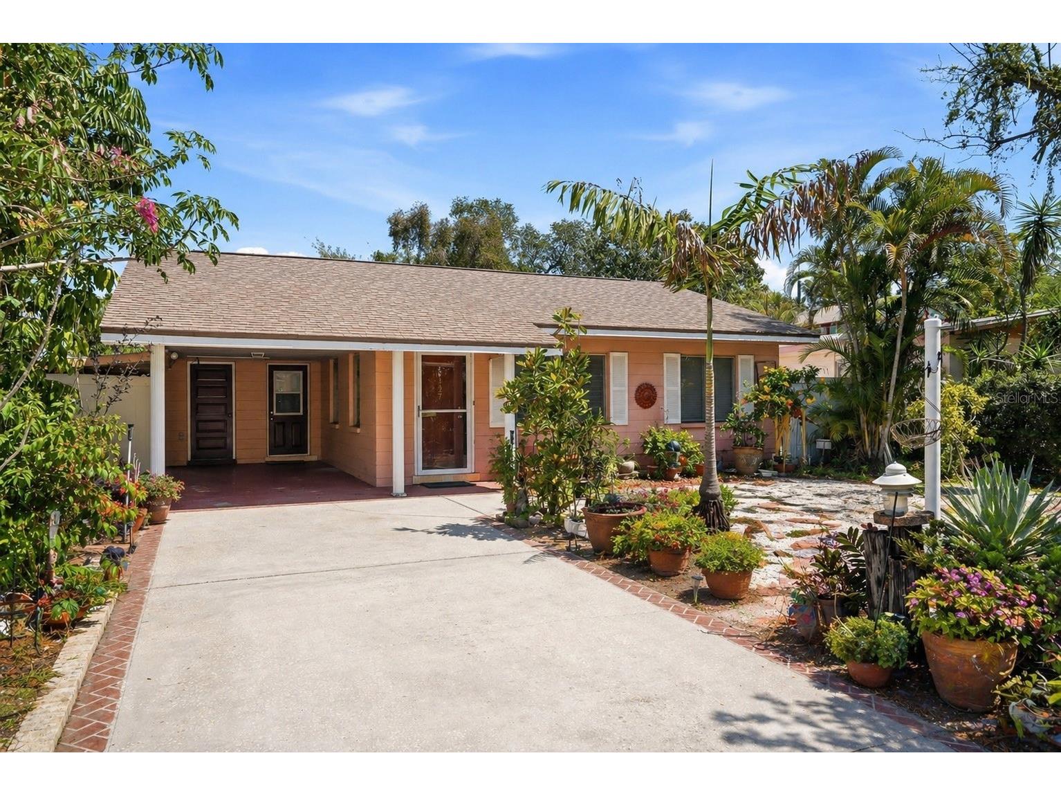 6127 4th Avenue S Saint Petersburg FL 33707 TB8490548 image1