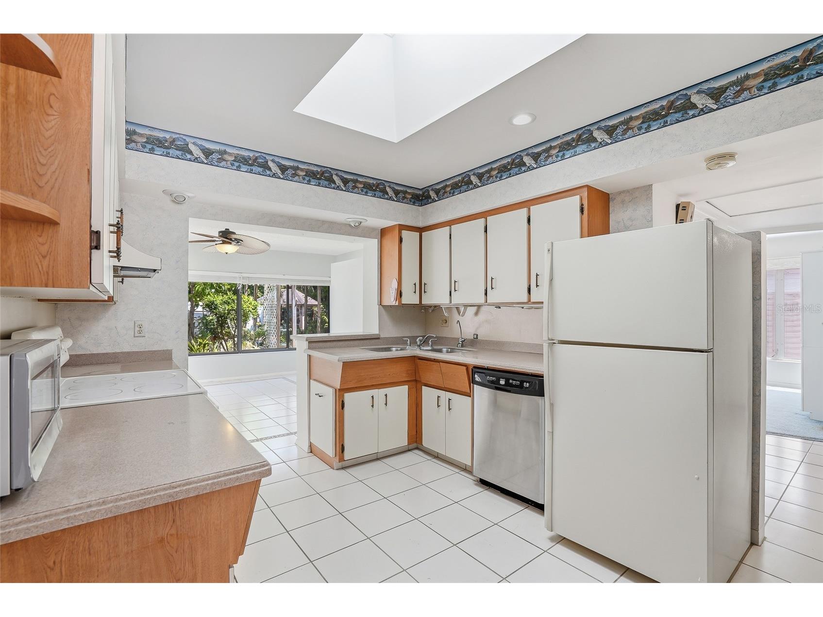 6127 4th Avenue S Saint Petersburg FL 33707 TB8490548 image11