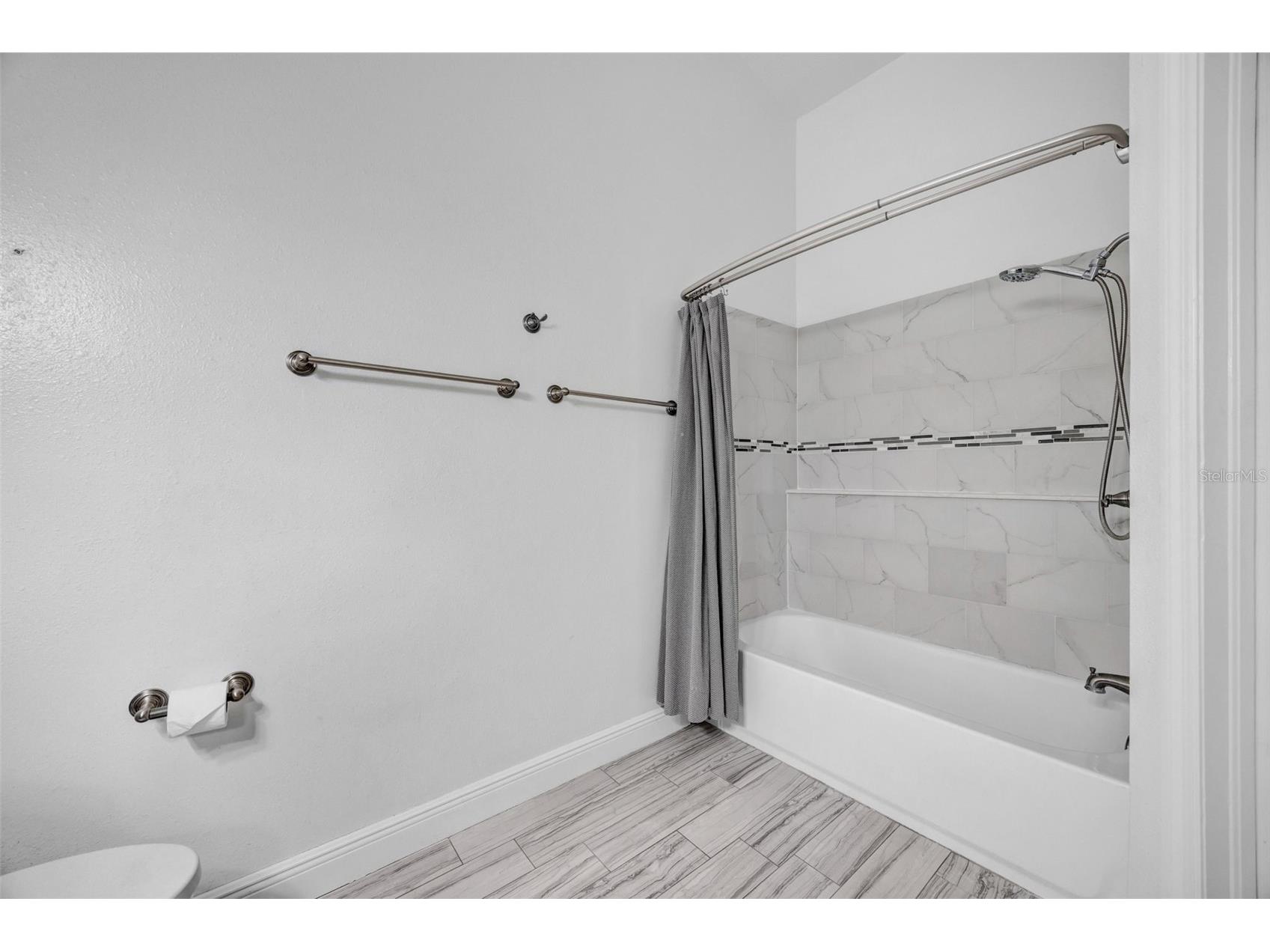 6127 Bayside Key Drive Tampa FL 33615 TB8523919 image30