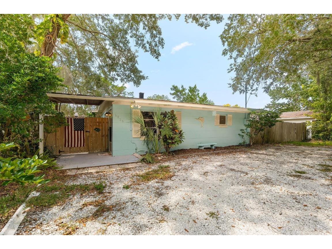 6129 Beacon Point Drive Weeki Wachee FL 34607 - Mud River TB8430052 image1