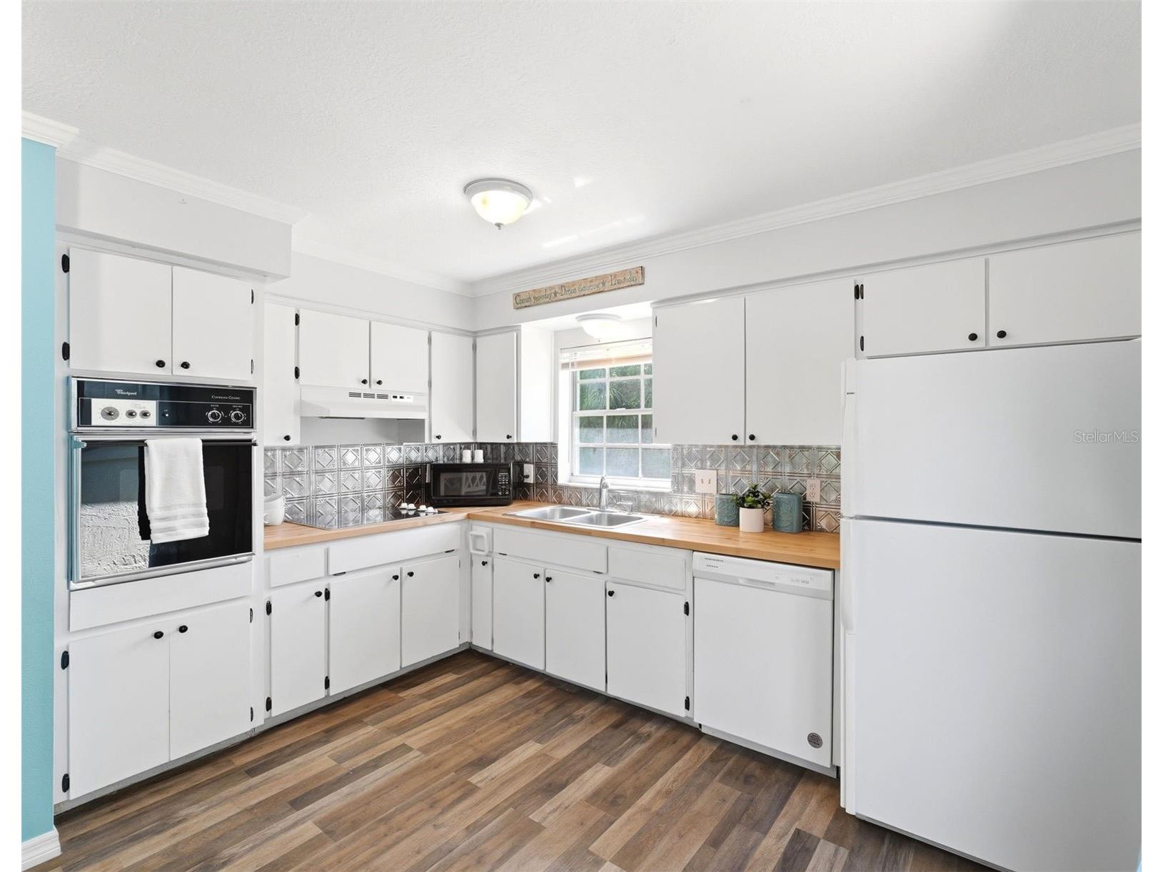 6129 Elmhurst Drive New Port Richey FL 34653 W7884666 image7
