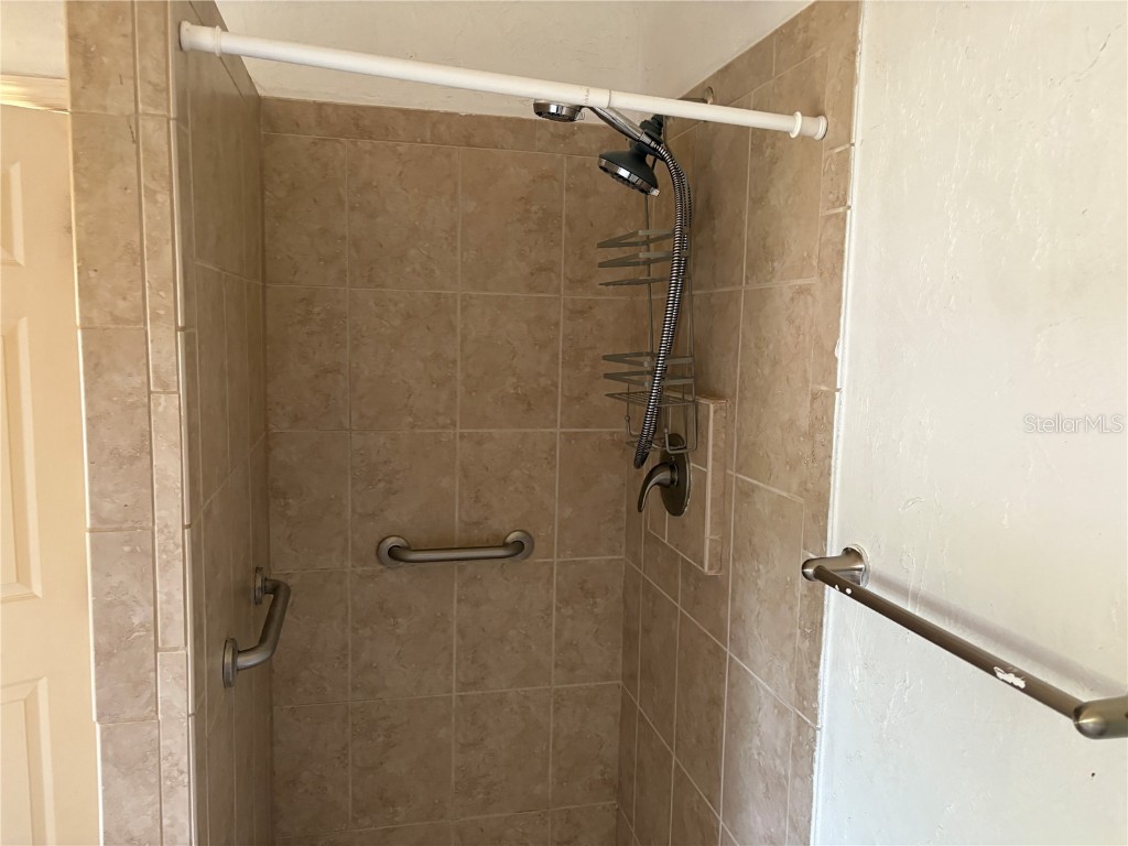 6129 Freemont Street North Port FL 34287 C7518607 image16