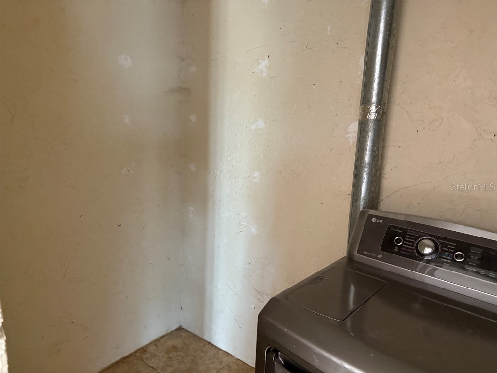 6129 Freemont Street North Port FL 34287 C7518607 image23