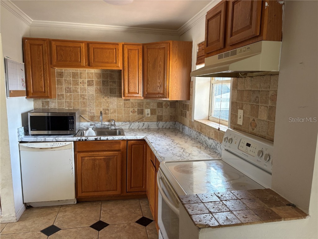 6129 Freemont Street North Port FL 34287 C7518607 image8