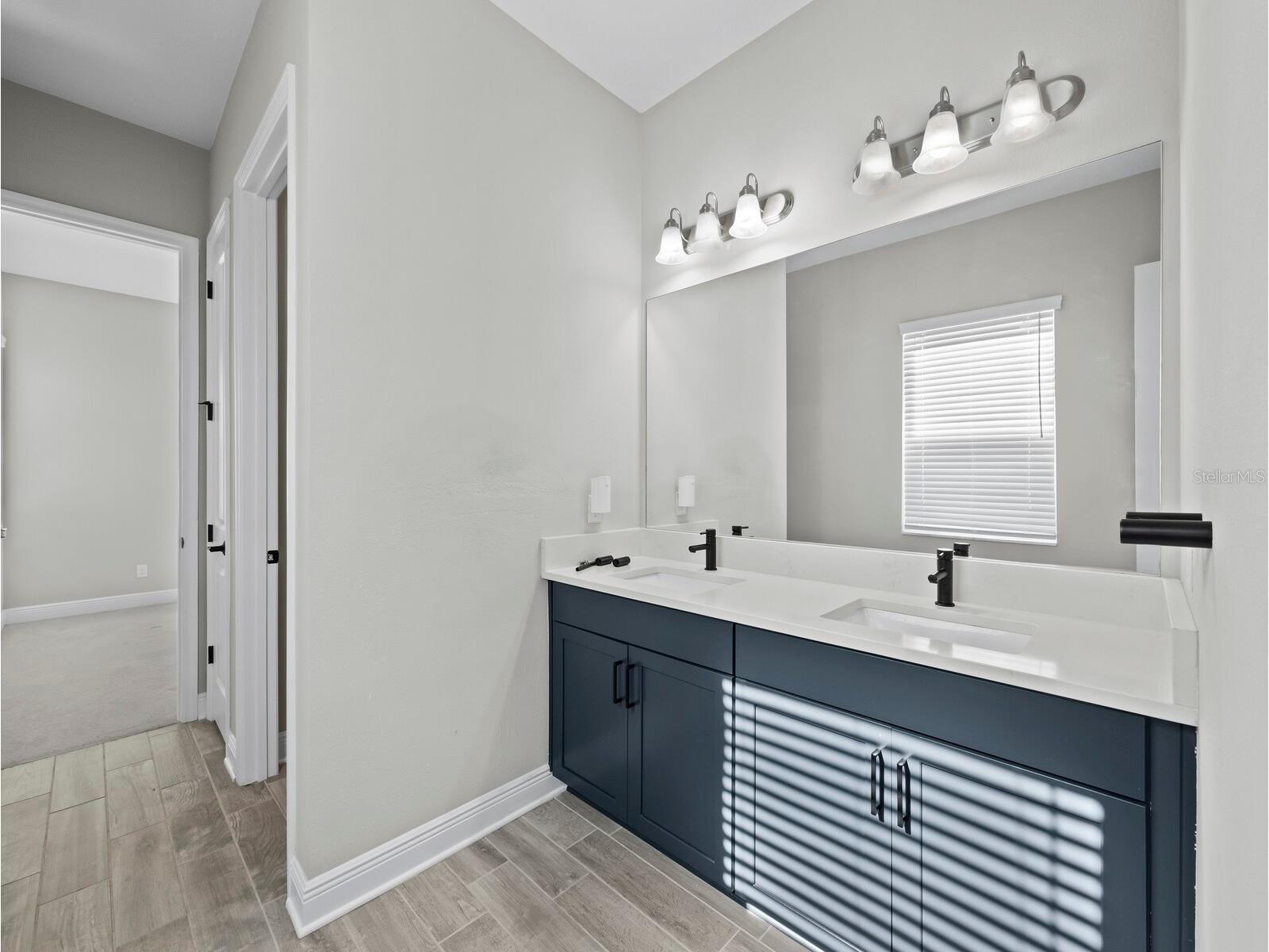 6129 Lungo Lago Drive Sarasota FL 34241 A4690357 image26