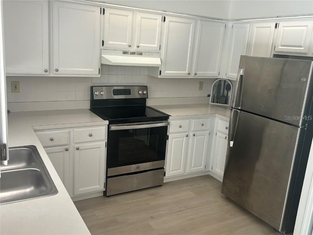 613 Bayport Drive Kissimmee FL 34758 W7880082 image3