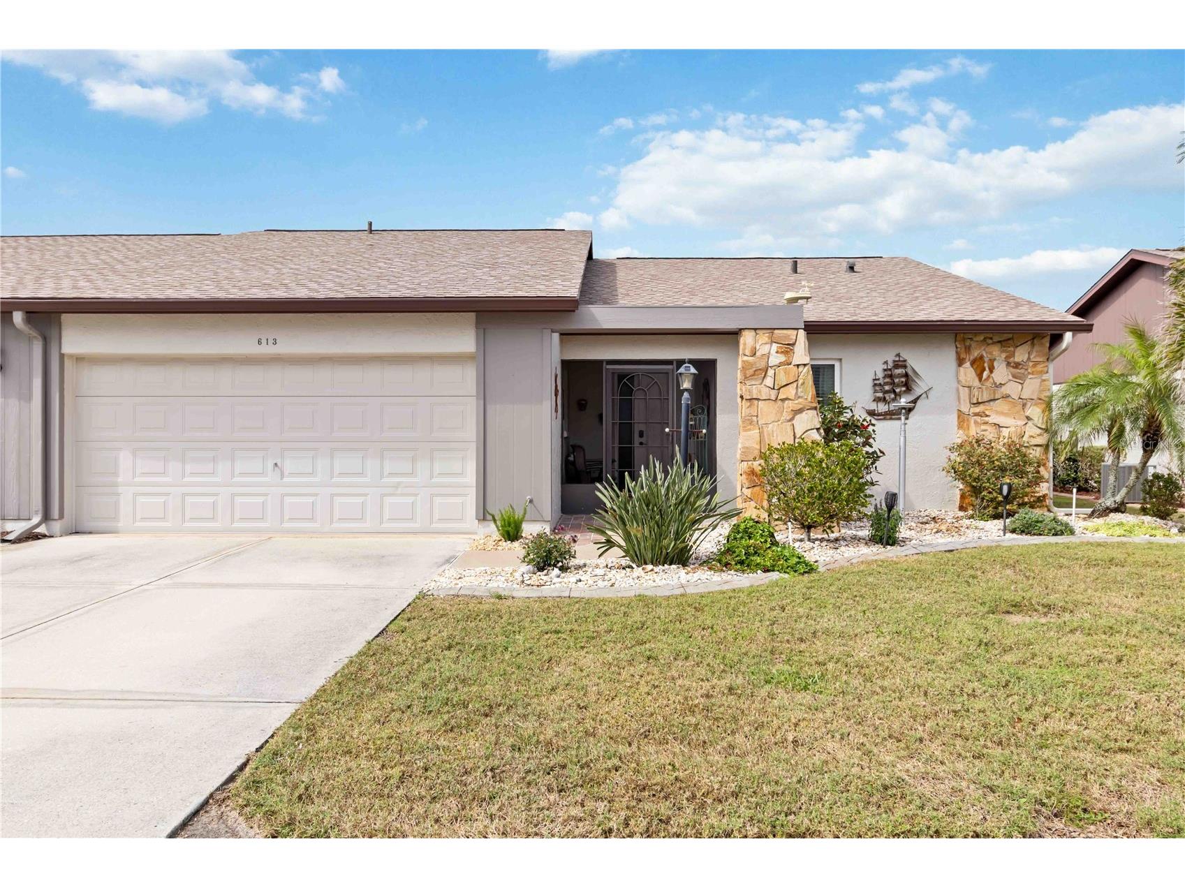 613 Chestnut Lane Englewood FL 34223 D6145919 image1