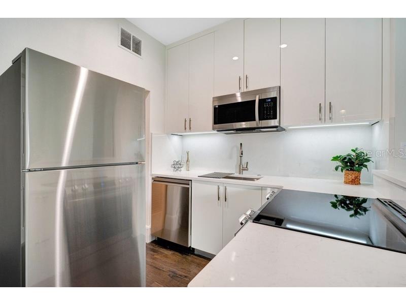 613 E Ridgewood Street #2 Orlando FL 32803 O6380664 image8