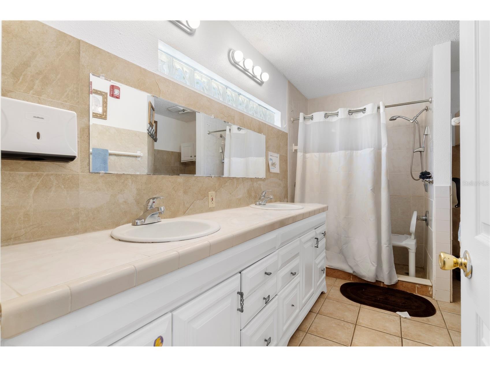 613 Forest Hills Drive Brandon FL 33510 OM726274 image23