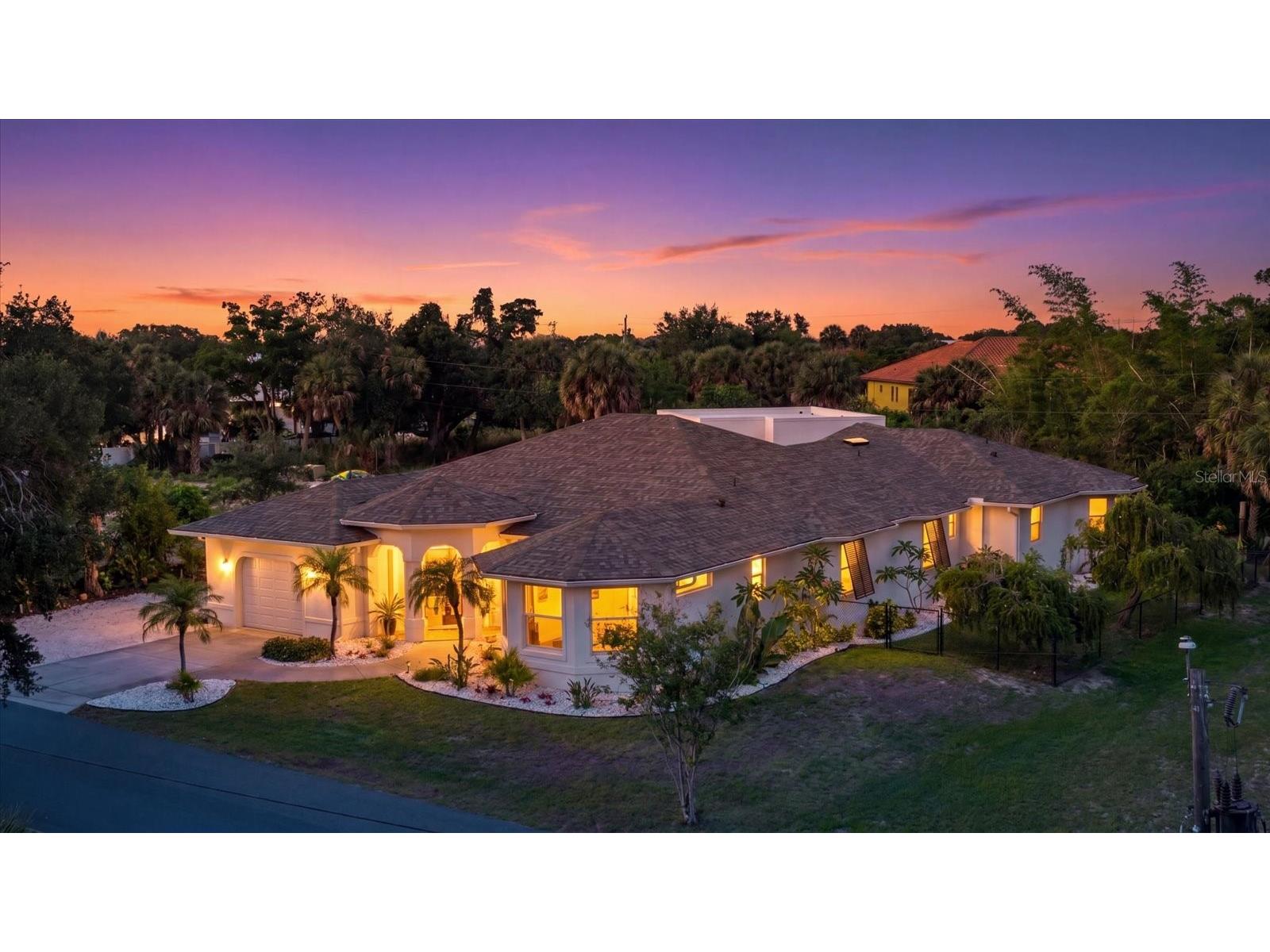 613 Indiana Avenue Nokomis FL 34275 N6144358 image1