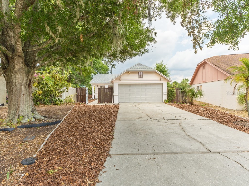 613 Lake Dexter Circle Winter Haven FL 33884 - LAKE DEXTER P4930618 image1