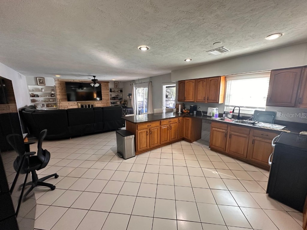 613 Royal Crest Way Brandon FL 33511 TB8442550 image16