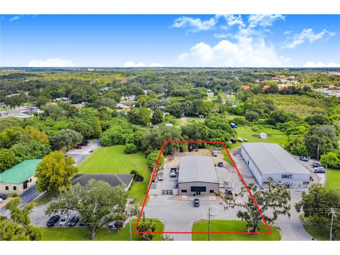 613 Schoolhouse Road Lakeland FL 33813 L4954495 image1